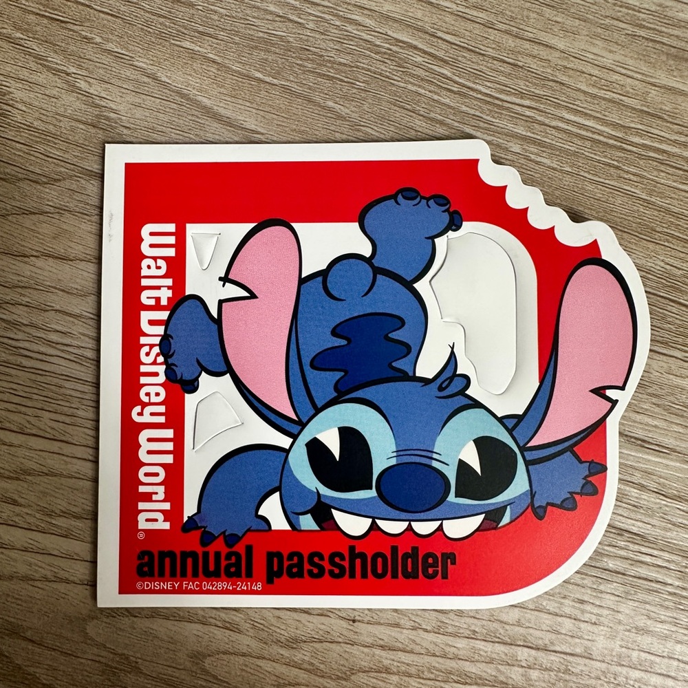 Disney World Annual Passholder Magnet - Stitch